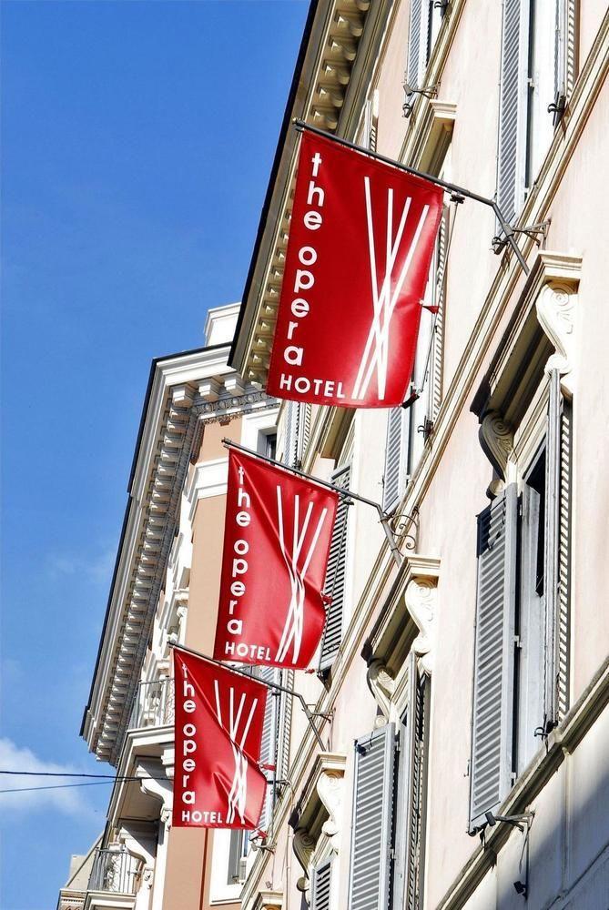 The Opera Rom